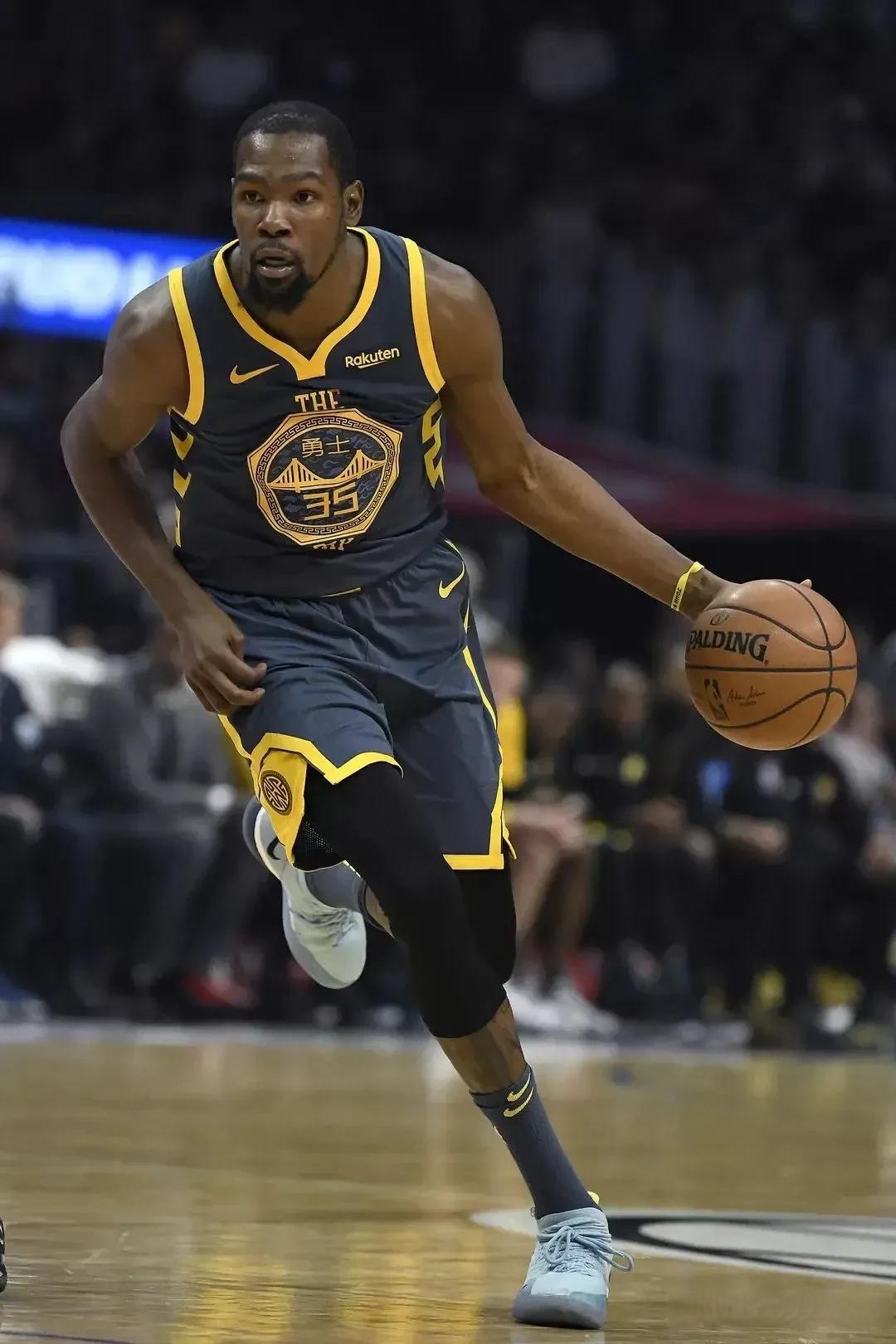 舞台上展现 舞台上展现