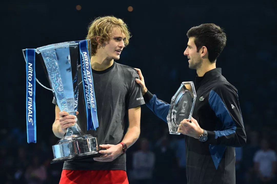 靠中距离与 靠中距离与