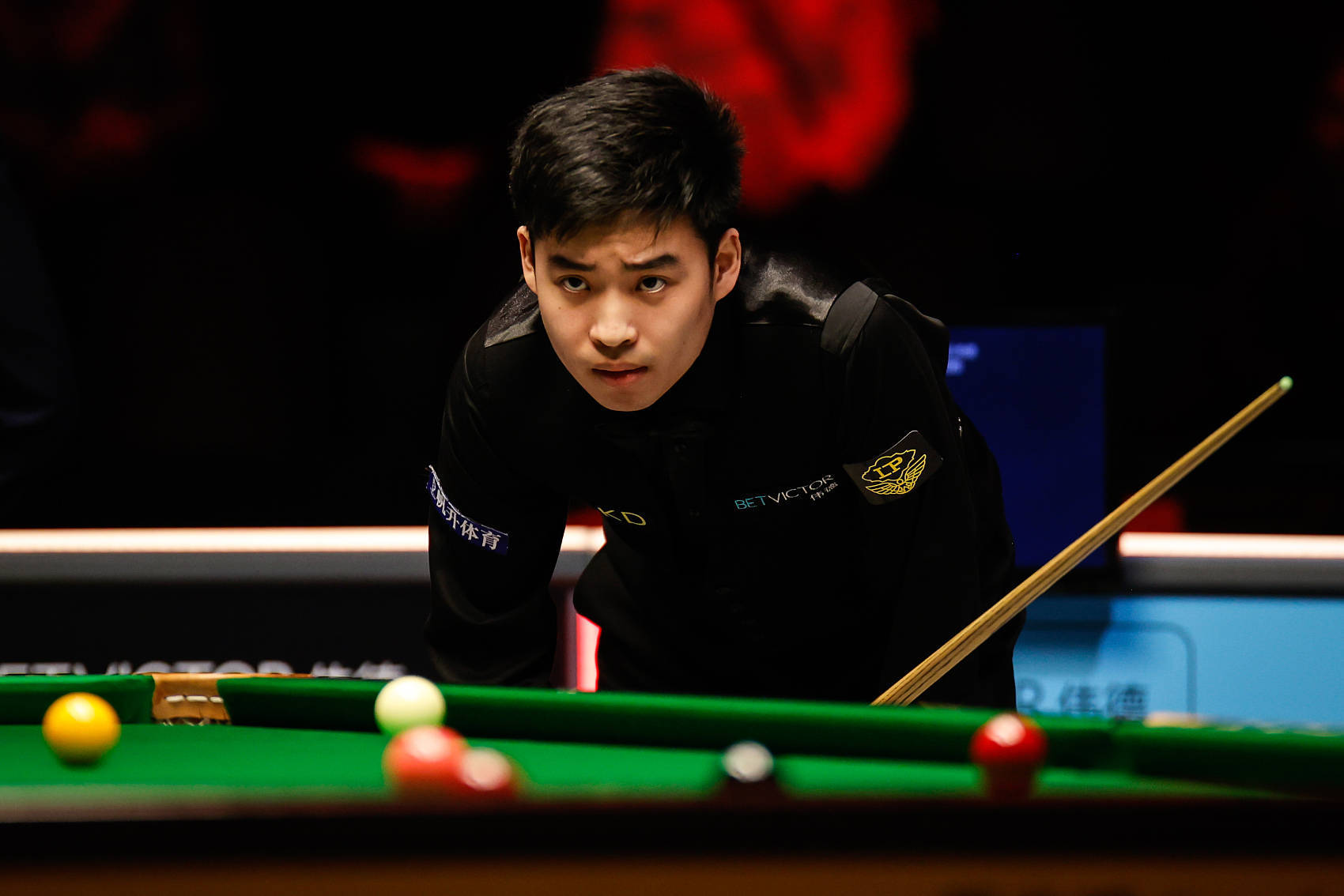 出更乐观评 出更乐观评